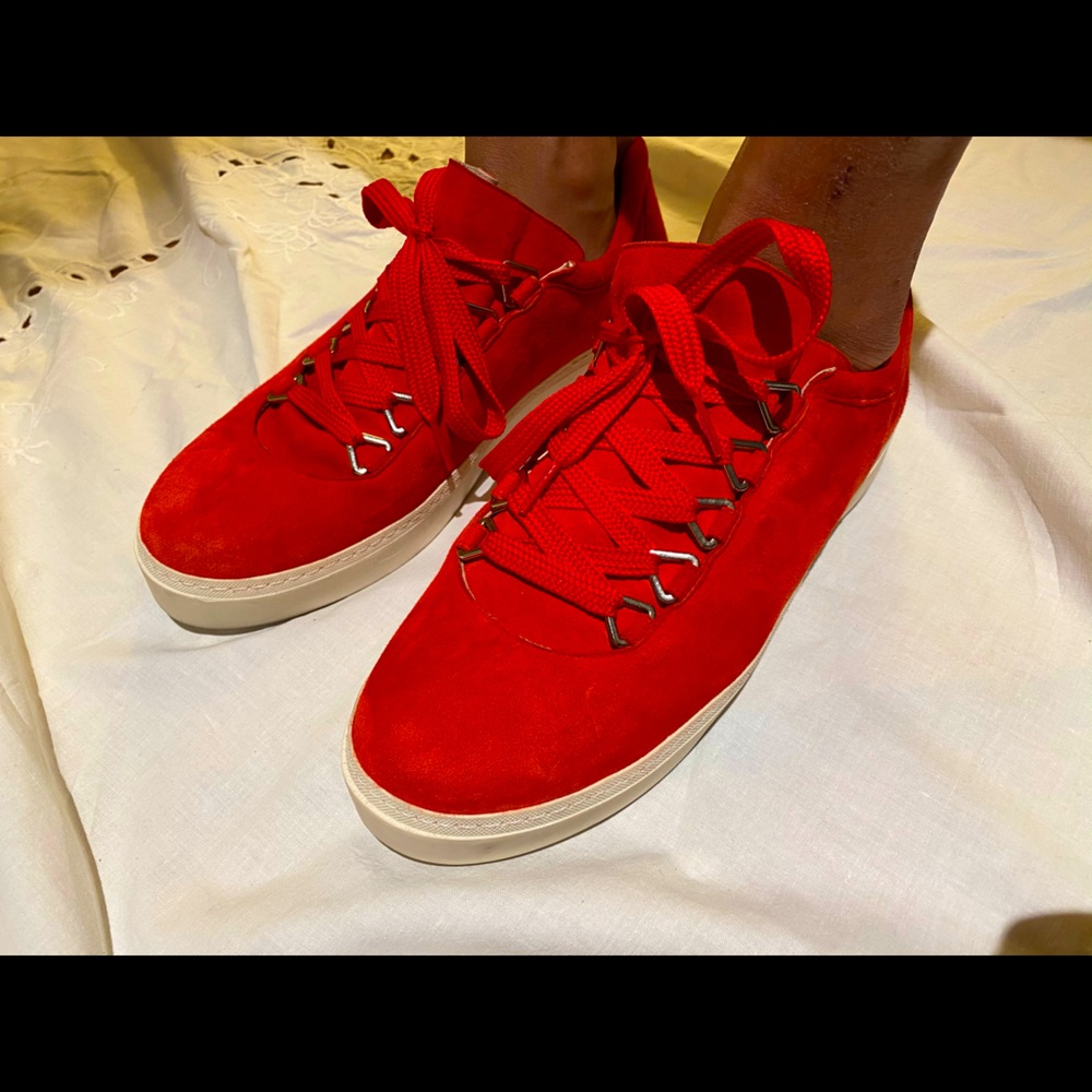 New Stuart Weitzman Super soft red suede sneakers